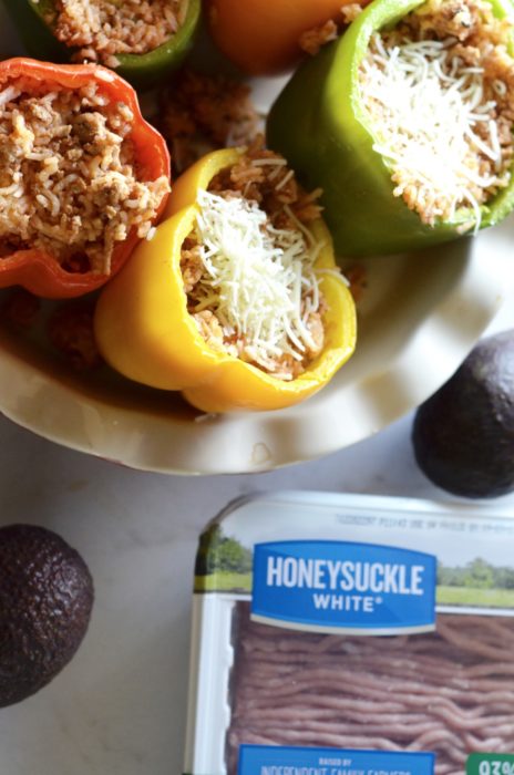 Honwy Suckle White Hatch Chili Stuffed Peppers | Austin Moms Blog | Erin Ruoff | Ground Turkey Recipes